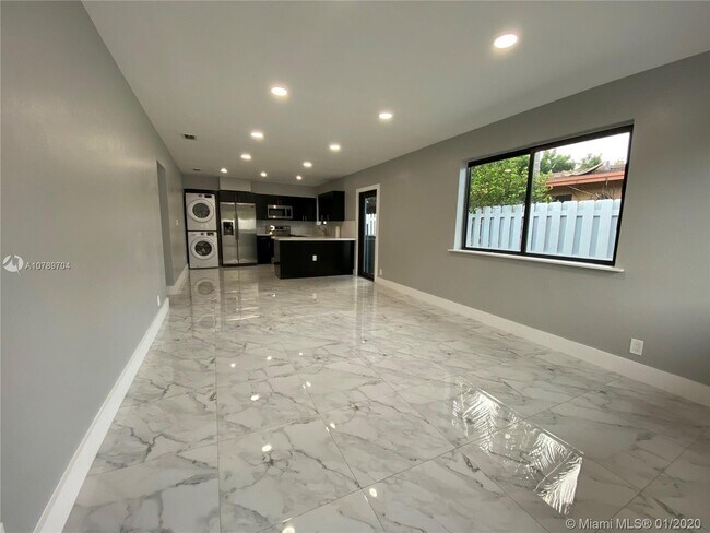 Foto del edificio - 1700 N Dixie Hwy