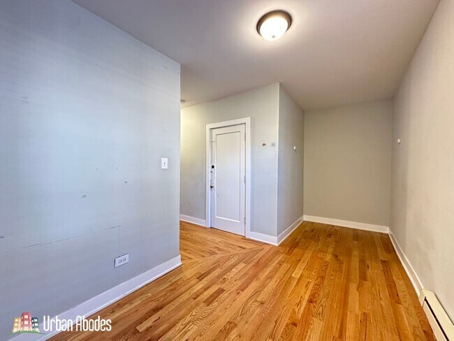 Foto del edificio - 4426 N Wolcott Ave