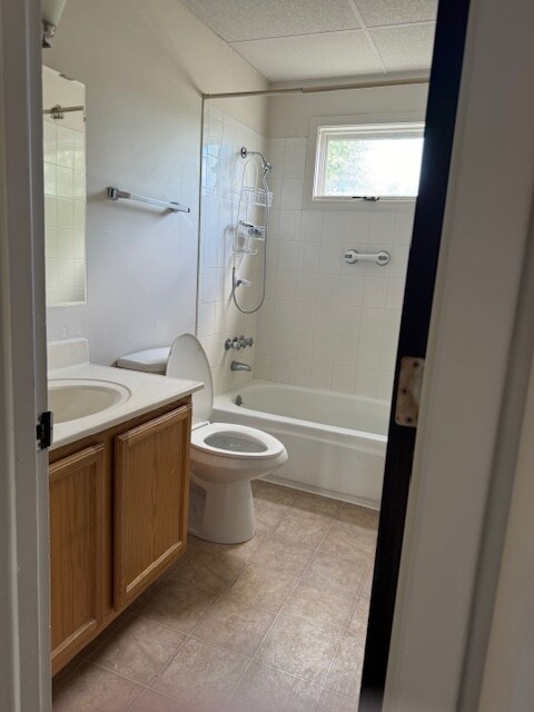 Baño - 2919 W 34th Ave