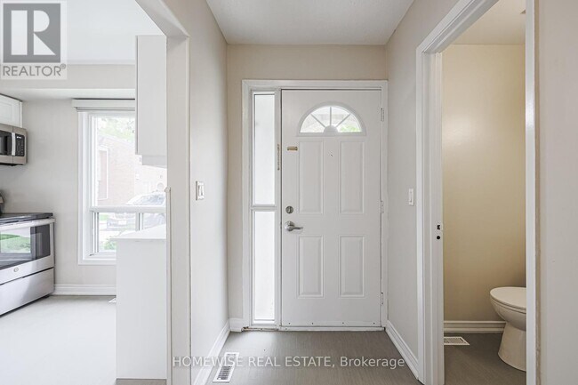 Photo du bâtiment - 560-560 Waverly St N