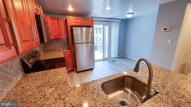Building Photo - 8709 Ravenglass Way
