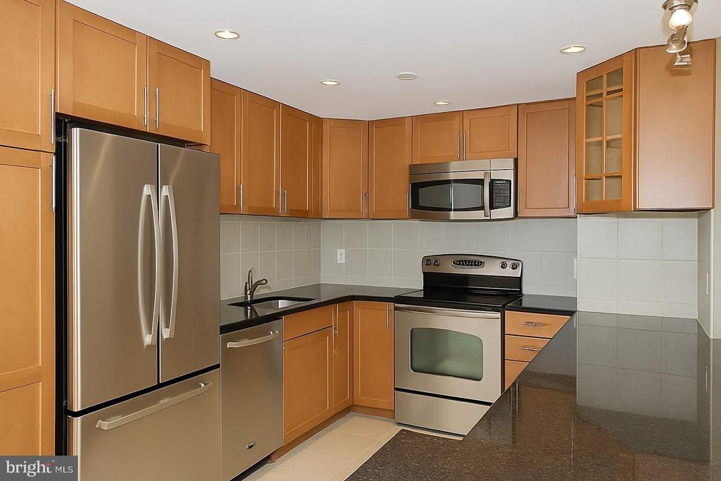 Foto principal - 6300 Stevenson Ave