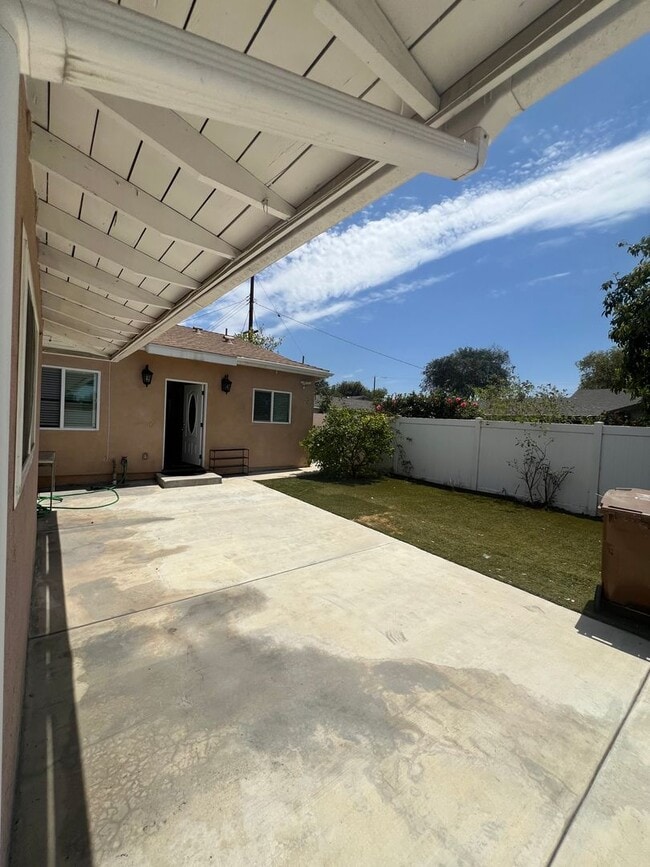 Foto del edificio - 2 Bed-Bath ADU in Anaheim