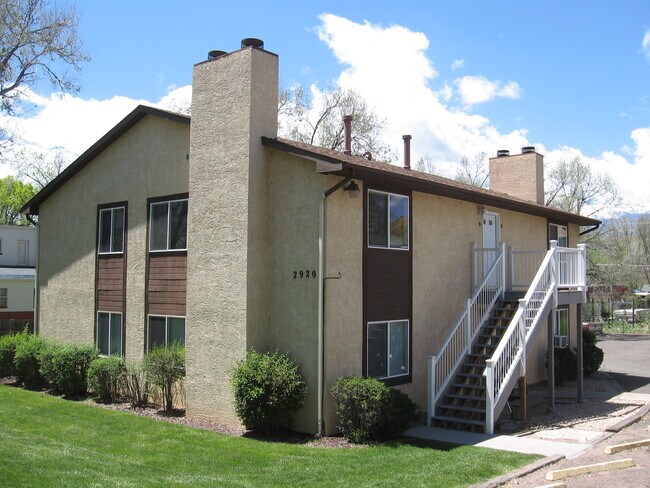 Building Photo - 2920 Main St