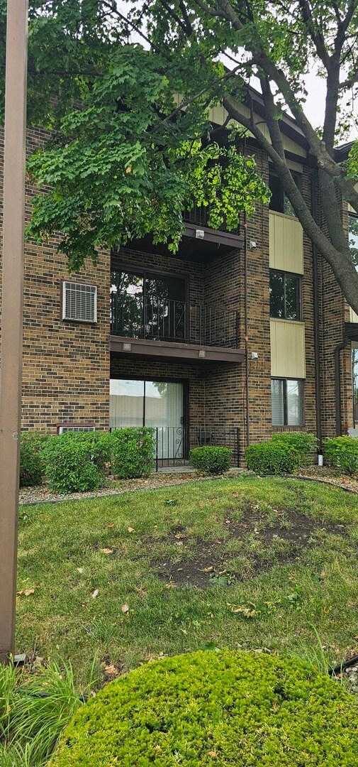 Foto del edificio - 13913 Laramie Ave