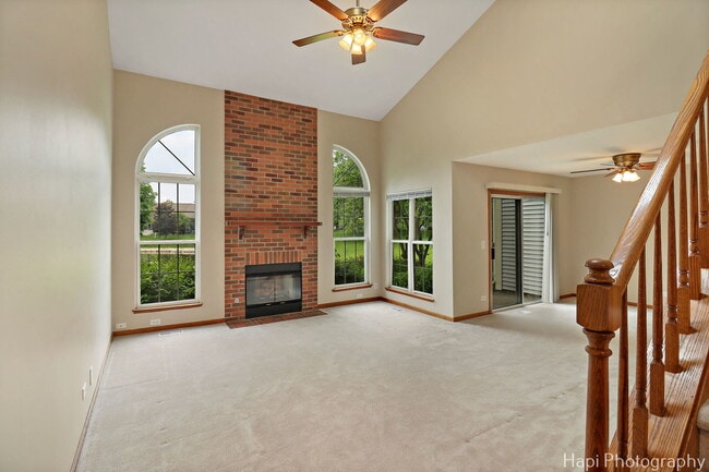 Building Photo - 806 N Shady Oaks Dr