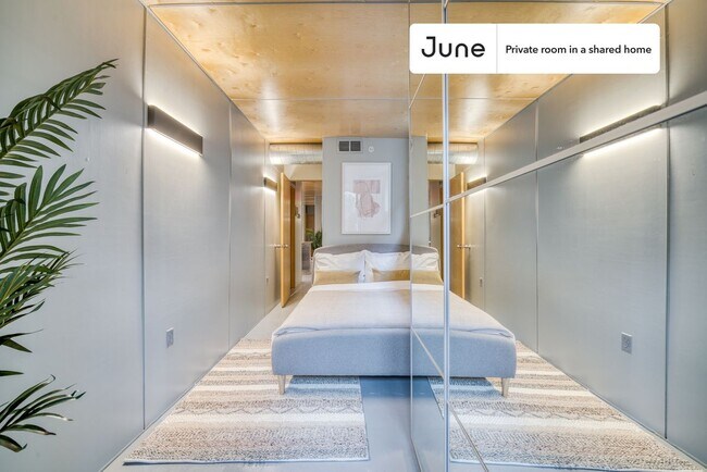Foto del edificio - Room in Shared 6 bed/6 bath home