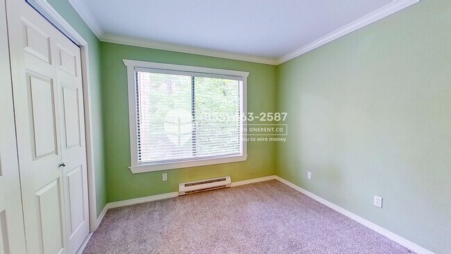 Foto del edificio - 1326 Bellevue Way NE