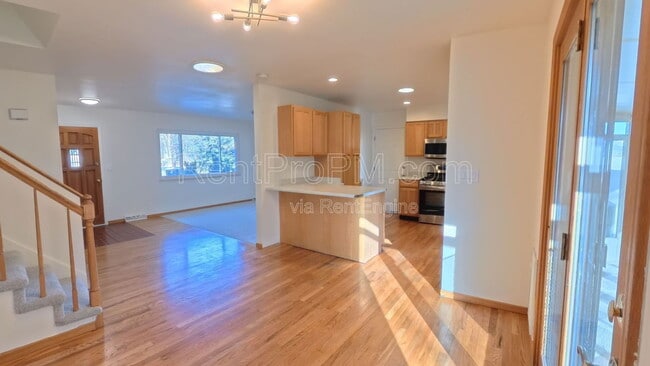 Foto del edificio - 1028 Skyline Dr