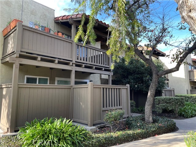Primary Photo - 1345 Cabrillo Park Dr
