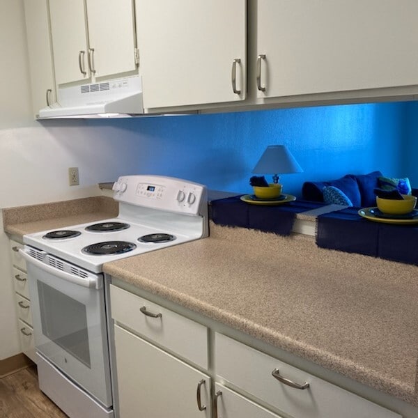 Building Photo - Oxford Parkside Apartments