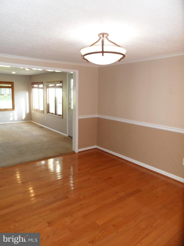 Primary Photo - 120 Holly Dr