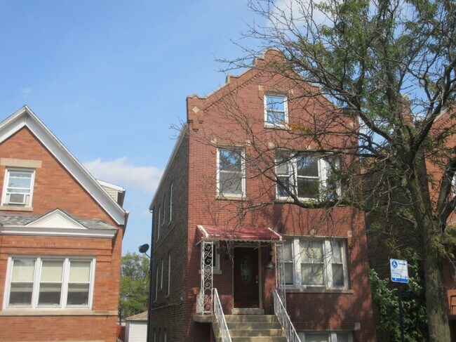 Foto del edificio - 2328 W 22nd Pl