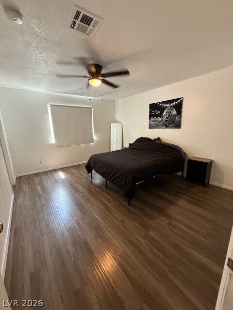 Foto del edificio - 5576 W Rochelle Ave.