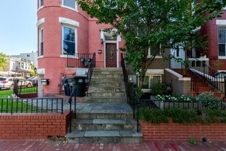 Building Photo - 1819 1st St NW