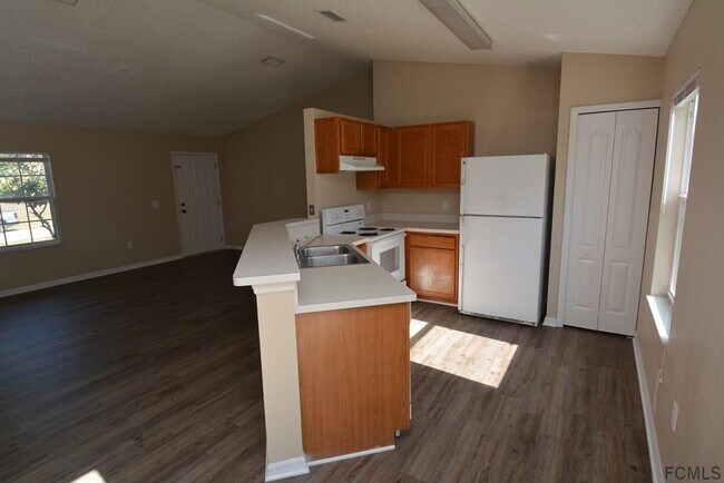 Building Photo - 84 Foxhall Ln