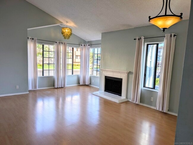 Building Photo - 4085 Crystal Dawn Ln