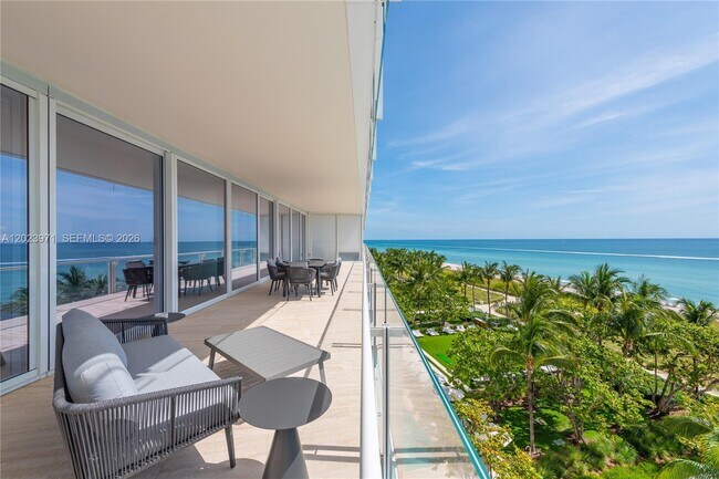 Foto del edificio - 9001 Collins Ave