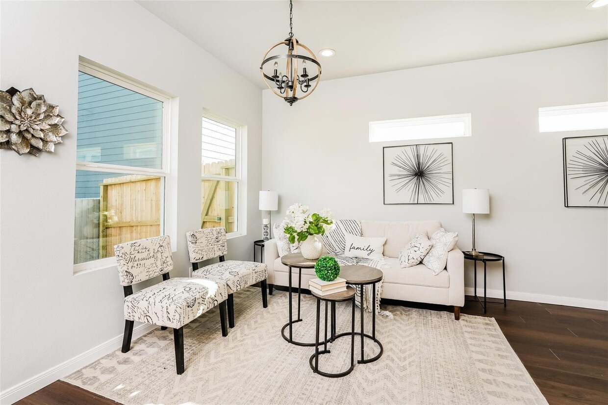 Foto del edificio - 4931 Dalhart Dr