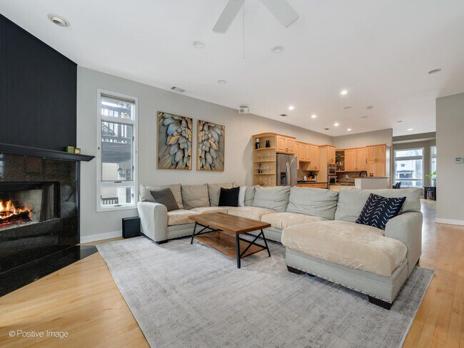 Foto del edificio - 1720 W Altgeld St