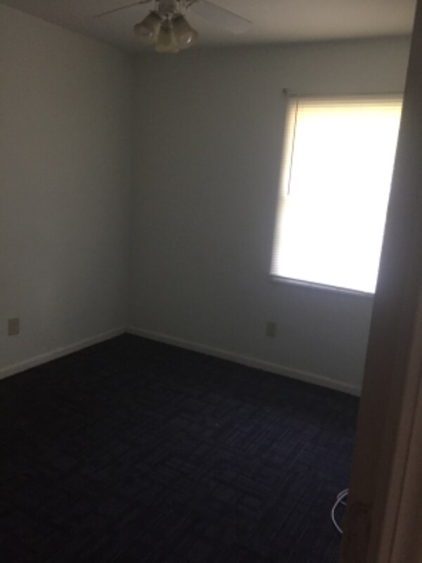 Building Photo - 104 Wilton Dr