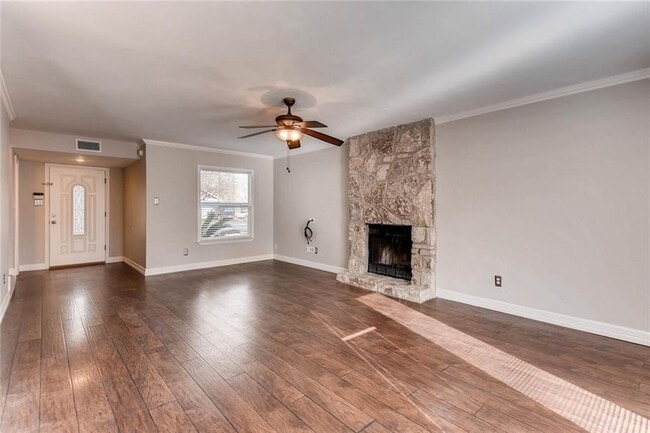 Building Photo - 8901 Jesse James Dr