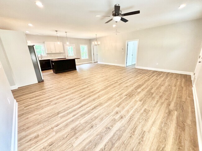 Foto del edificio - 411 Pleasant Hill Rd