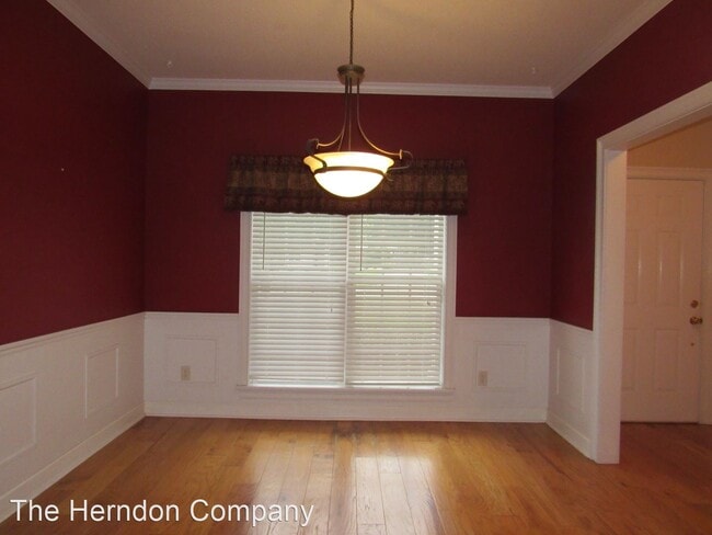 Building Photo - 4 br, 2 bath House - 3548 Victoria Drive