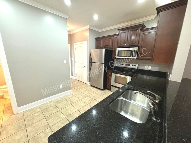 Building Photo - 3BR/3.5BA For Rent