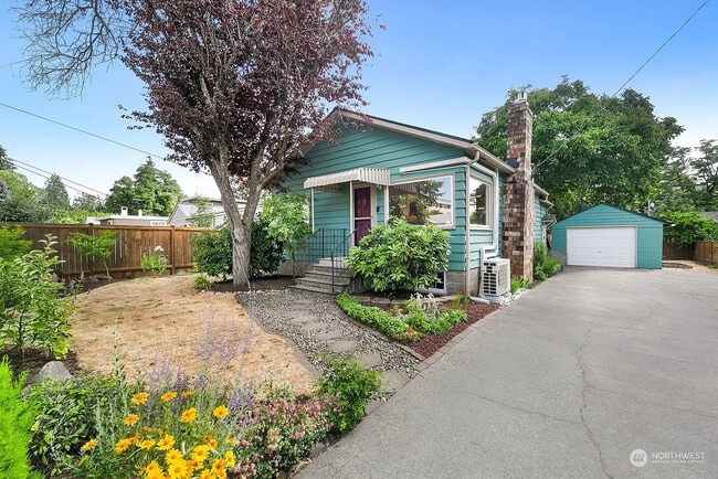 Building Photo - 11520 16th Ave NE