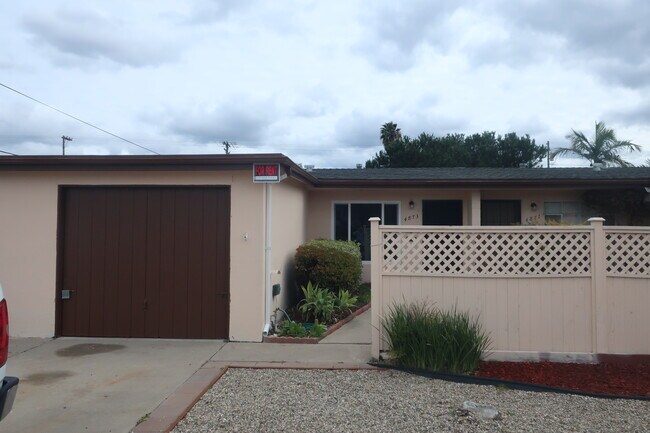 Front - 4873 69th Pl