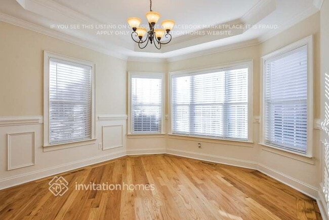 Foto del edificio - 111 River Knoll Dr