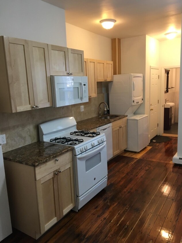 Foto principal - 259 Windsor St