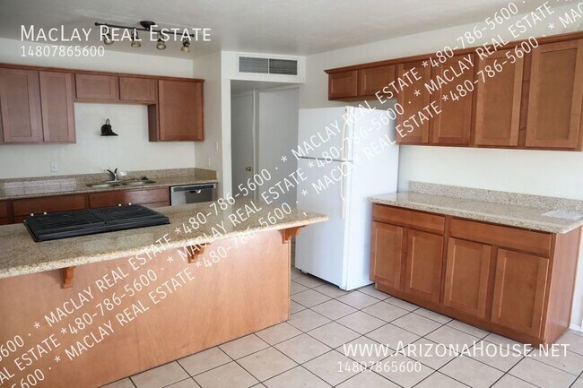 Foto del edificio - 7013 E Loma Land Dr