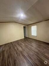 Building Photo - 603 Henrietta St