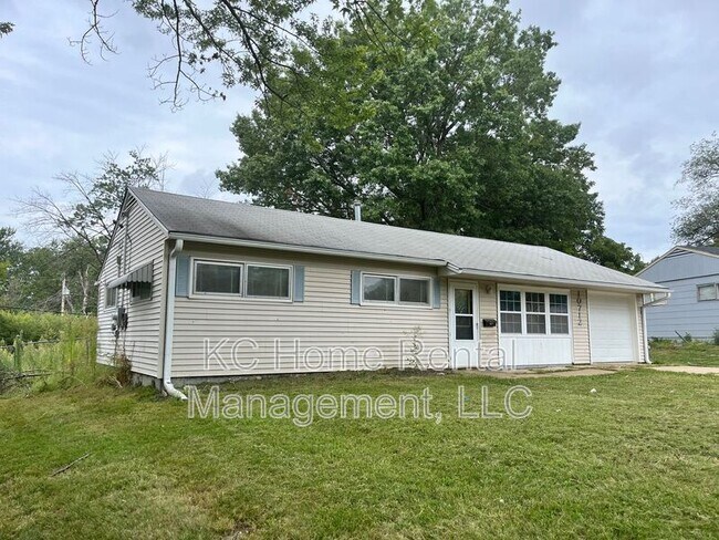 Building Photo - 10712 Cambridge Ave