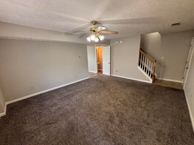 Foto del edificio - 2724 Hayden Park Ln