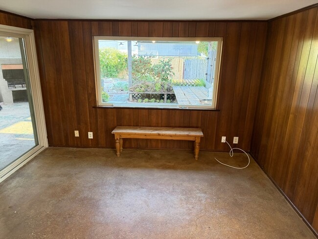 Foto del edificio - 1722 Eucalyptus Dr