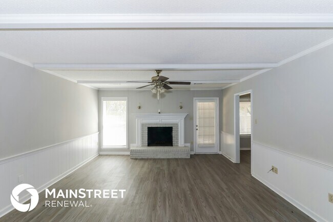 Foto del edificio - 4652 Blandford Dr