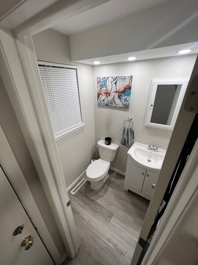 9 Avon Ct Unit 9, Beacon Falls, CT 06403 Condo for Rent in Beacon