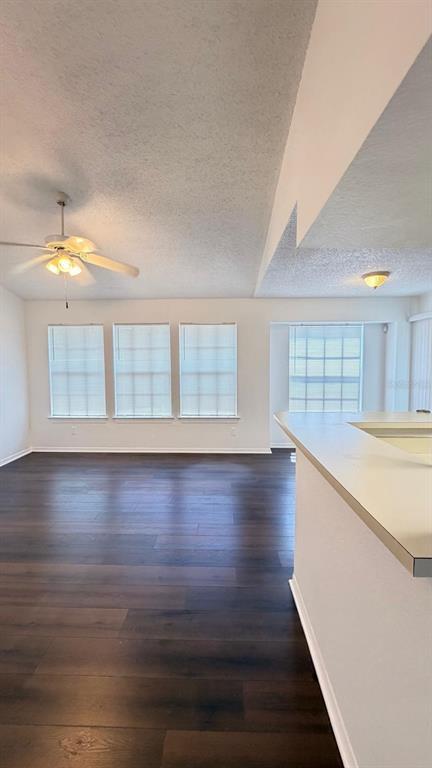 Building Photo - 1049 S Hiawassee Rd