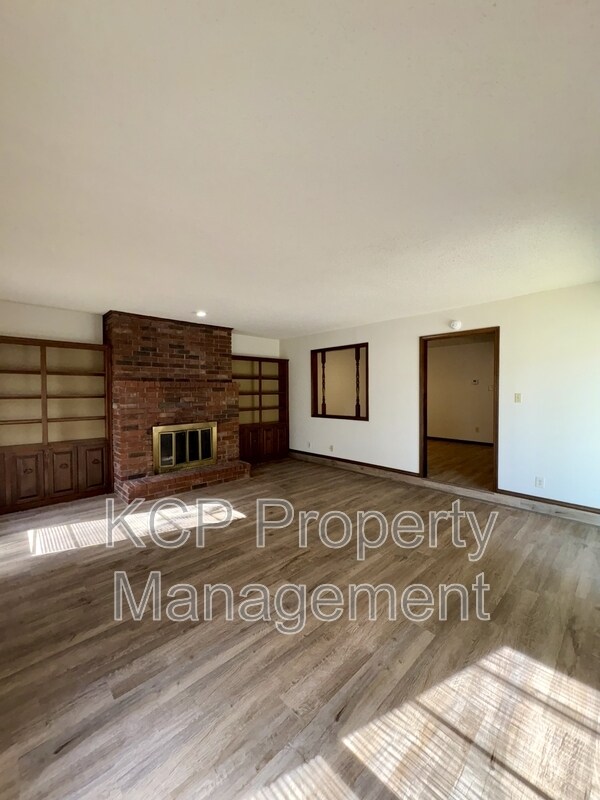 Foto del edificio - 4726 S U St