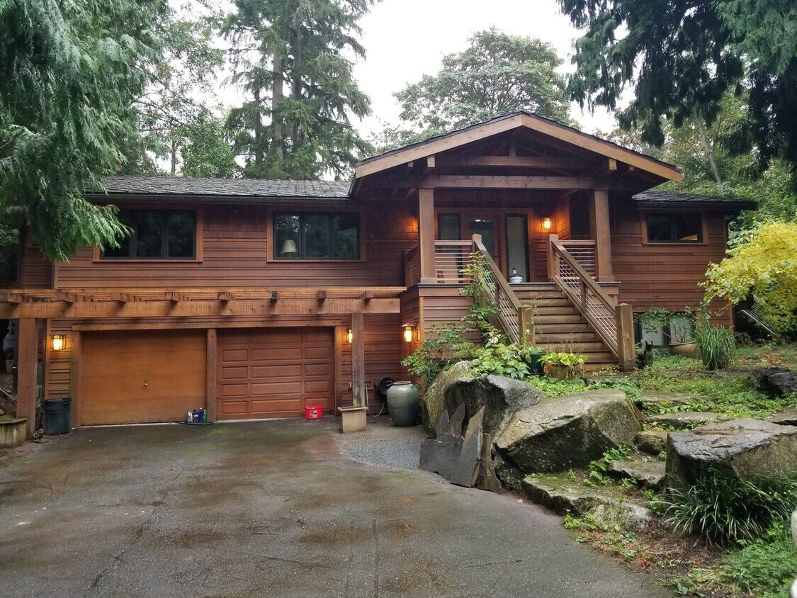 Primary Photo - 4019 NE 92nd St
