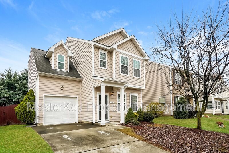 Primary Photo - 1640 Extine Ln