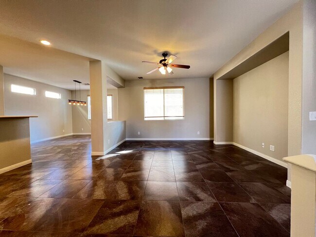 Building Photo - 9041 Wine Cellar Ave