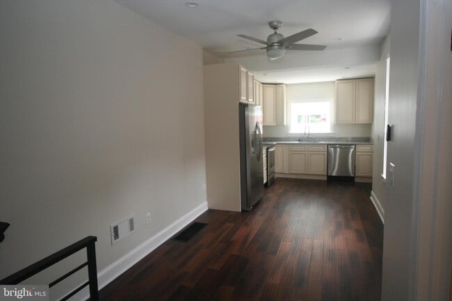Foto del edificio - 3031 Memphis St