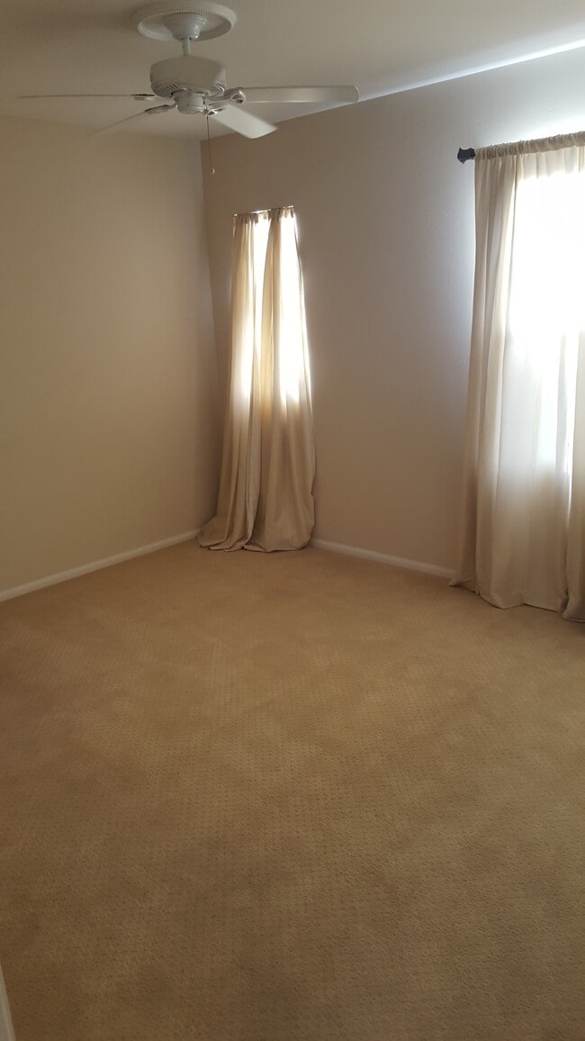 Foto del edificio - 10622 Golden Willow Trail