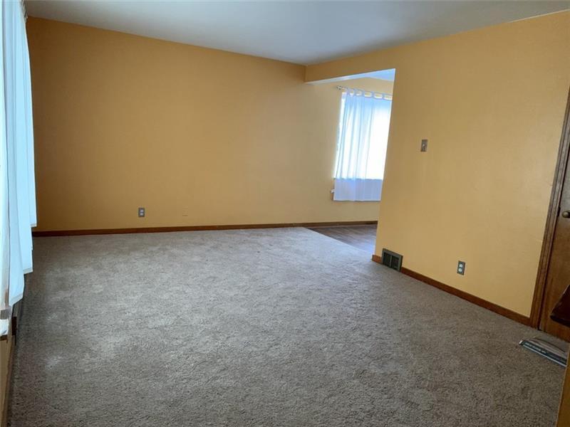 2502 Oneil Blvd, White Oak, PA 15131 Townhome Rentals in White Oak PA