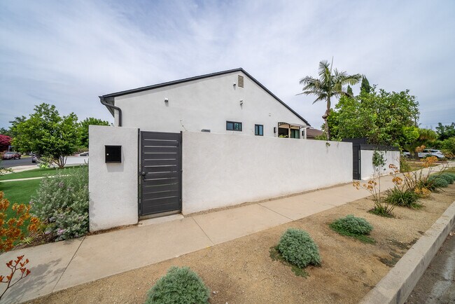 Building Photo - 8102 Paso Robles Ave