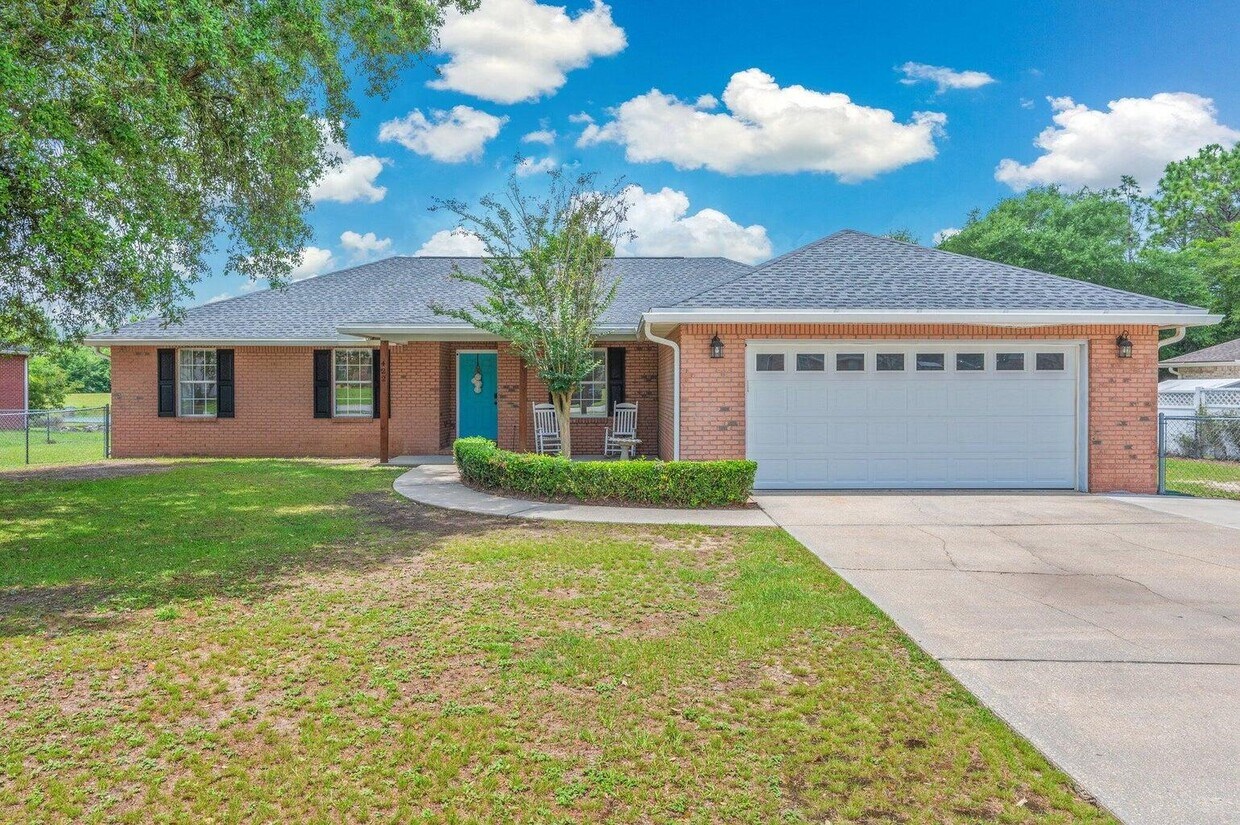 Foto principal - 422 Shoal Lake Dr